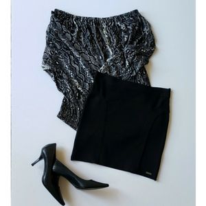 Guess black stretch bandage mini skirt Medium